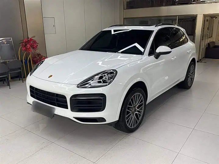Porsche Cayenne 2023, арт. CN-2726982 — фото 1