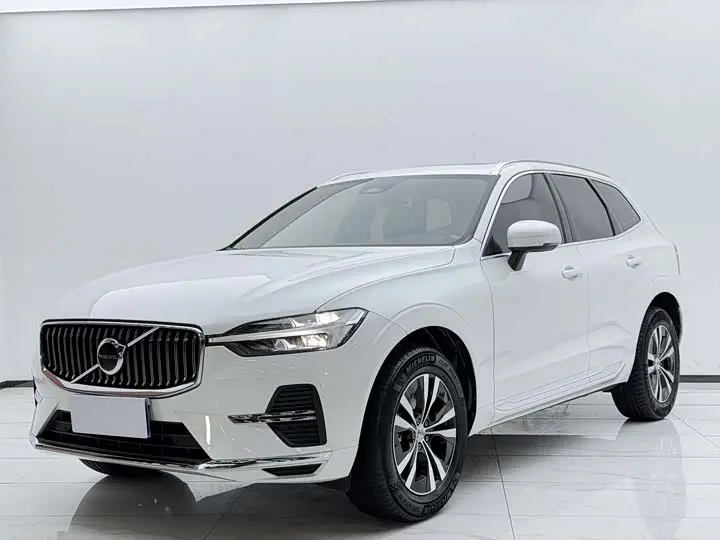 Volvo XC60 2023, арт. CN-2727021 — фото 1