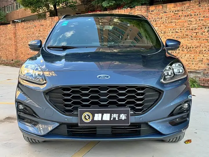 Ford Escape 2020, арт. CN-2733839 — фото 1