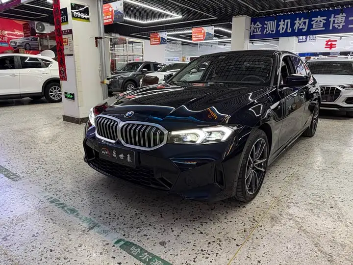 BMW 3 Series 2023, арт. CN-2739889 — фото 1