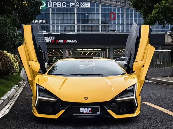 Lamborghini Revuelto 2023, арт. CN-2756213 — фото 1