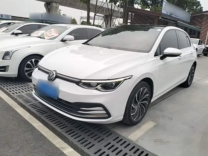 Volkswagen Golf 2021, арт. CN-2767040 — фото 1