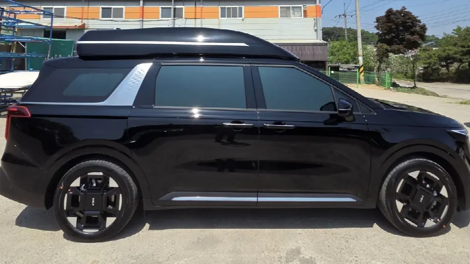 Kia Carnival 2023, арт. KR-2782323 — фото 1