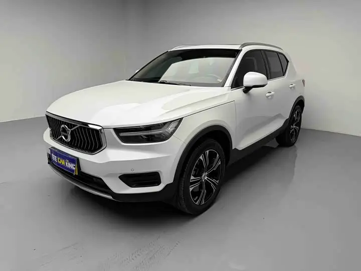 Volvo XC40 2022, арт. CN-2796557 — фото 1