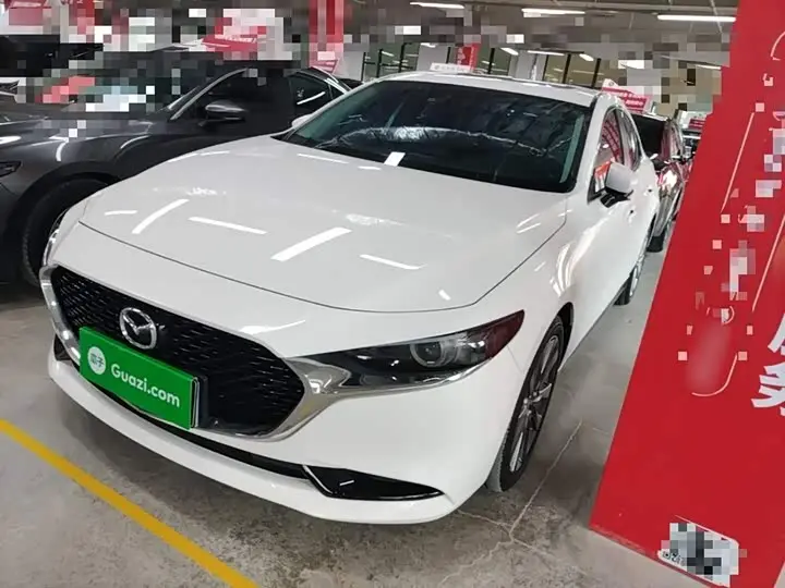 Mazda 3 (Axela) 2023, арт. CN-2799673 — фото 1