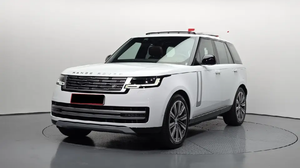Land Rover Range Rover 2022, фото из объявления