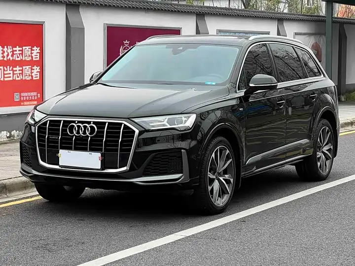 Audi Q7 2023, арт. CN-2825051 — фото 1