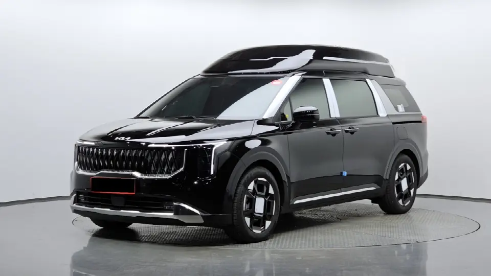 Kia Carnival 2023, арт. KR-2827413 — фото 1