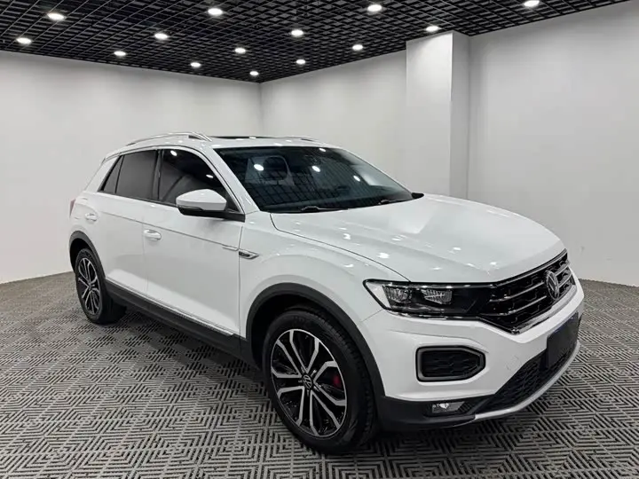 Volkswagen T-Roc 2022, арт. CN-2833052 — фото 1
