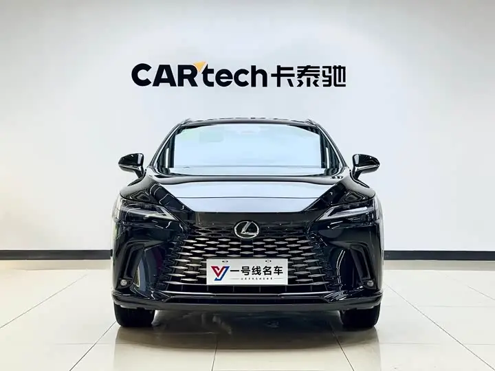 Lexus RX 2025, арт. CN-2836441 — фото 1