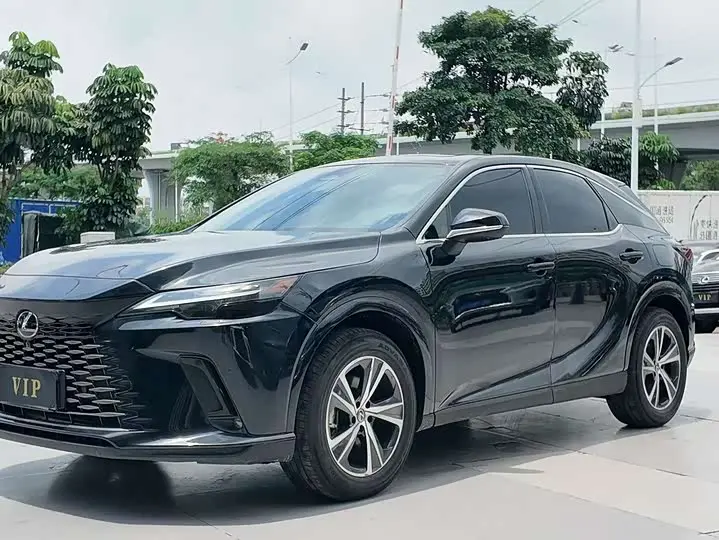 Lexus RX 2023, арт. CN-2837876 — фото 1