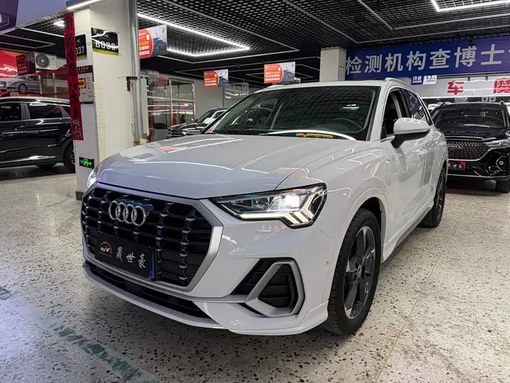 Audi Q3 2022, арт. CN-2844290 — фото 1