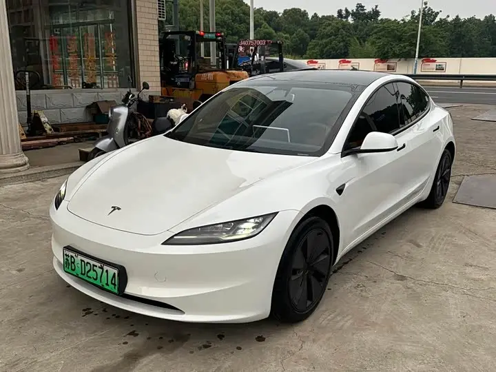 Tesla Model 3 2025, арт. CN-2846427 — фото 1