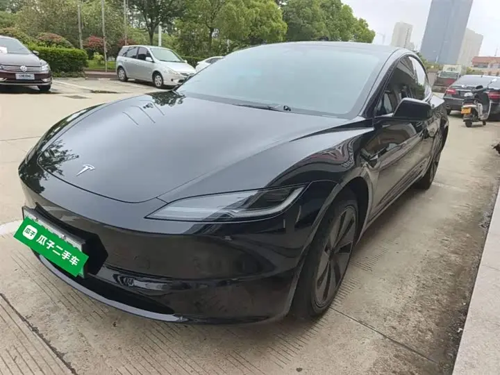 Tesla Model 3 2023, арт. CN-2847589 — фото 1