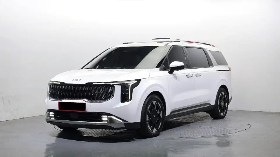 Kia Carnival 2023, арт. KR-2849172 — фото 1