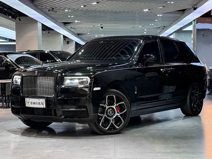 Rolls-Royce Cullinan 2024, арт. CN-2850100 — фото 1