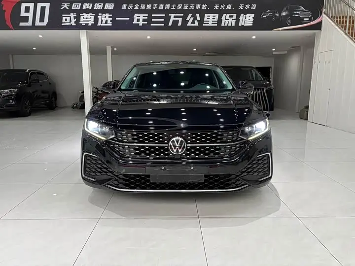 Volkswagen Passat 2023, арт. CN-2859699 — фото 1