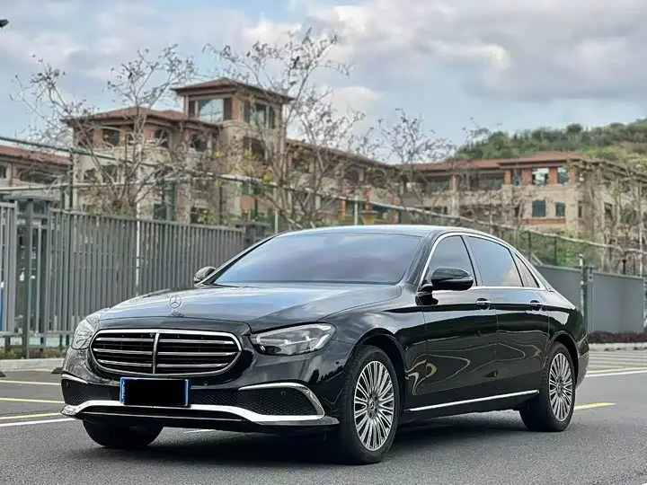 Mercedes-Benz E-Class 2023, арт. CN-2862796 — фото 1