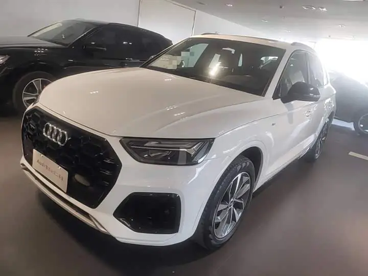 Audi Q5L 2023, арт. CN-2881706 — фото 1