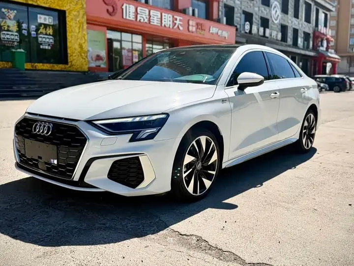 Audi A3 2023, арт. CN-2885845 — фото 1
