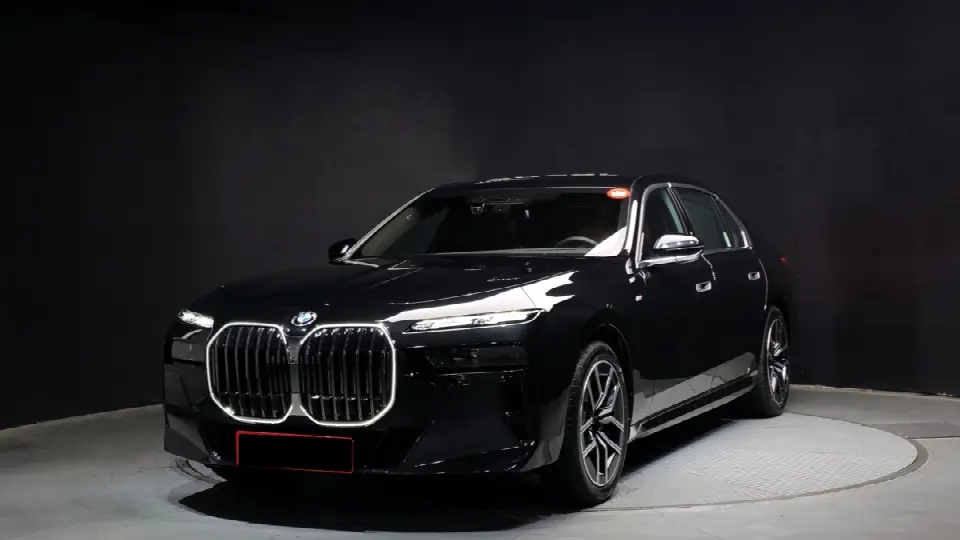 BMW 7 Series 2022, арт. KR-2886470 — фото 1