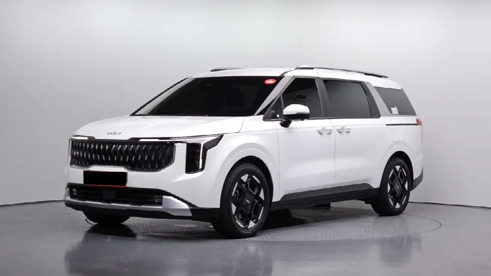Kia Carnival 2023, арт. KR-2886949 — фото 1
