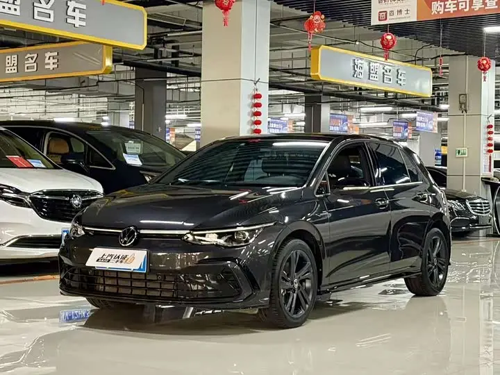 Volkswagen Golf 2023, арт. CN-2893448 — фото 1