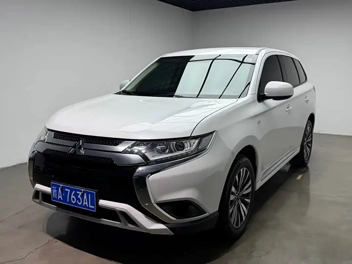 Mitsubishi Outlander 2021, арт. CN-2899331 — фото 1