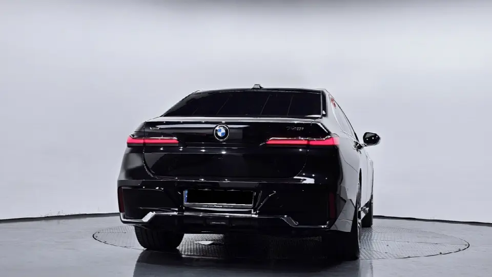 BMW 7 Series 2022, арт. KR-2909354 — фото 1