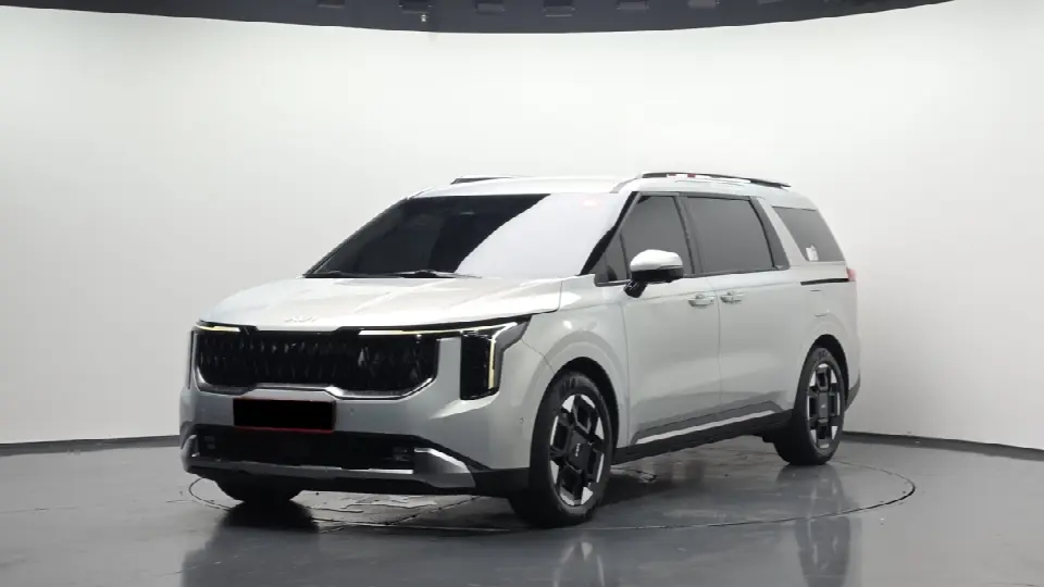 Kia Carnival 2023, арт. KR-2909555 — фото 1