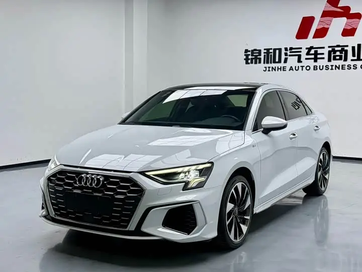 Audi A3 2023, арт. CN-2914643 — фото 1