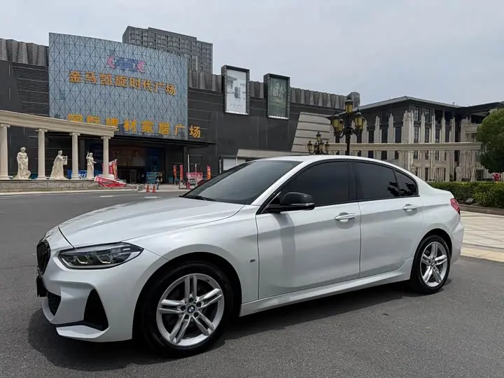 BMW 1 Series 2023, арт. CN-2915851 — фото 1