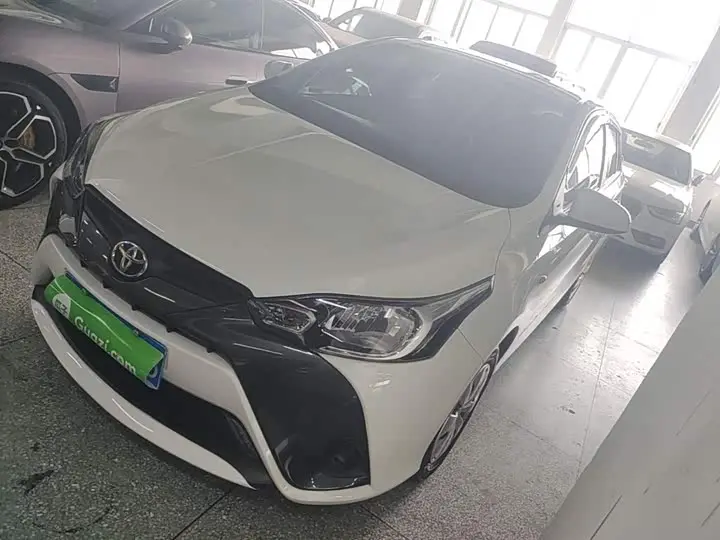 Toyota Yaris L Hatchback 2022, арт. CN-2916440 — фото 1