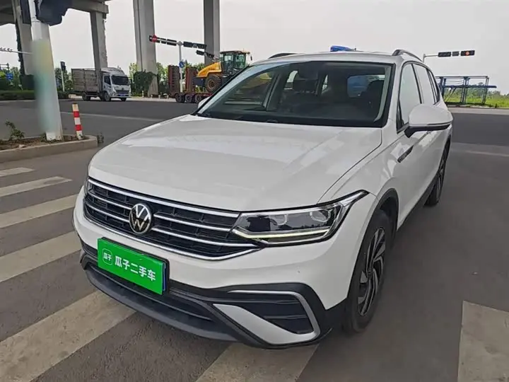 Volkswagen Tiguan L Pro 2022, арт. CN-2921021 — фото 1