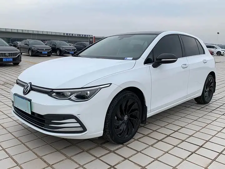 Volkswagen Golf 2021, арт. CN-2921404 — фото 1