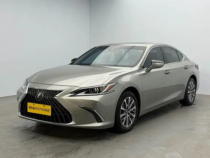 Lexus ES 2022, арт. CN-2921793 — фото 1