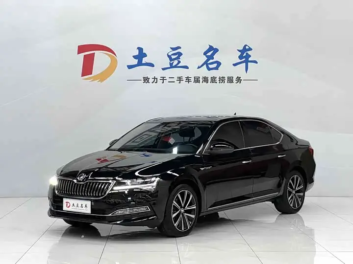 Skoda Superb 2024, арт. CN-2934110 — фото 1