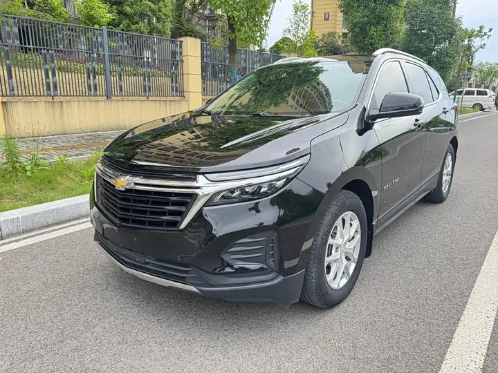Chevrolet Equinox 2022, арт. CN-2936154 — фото 1