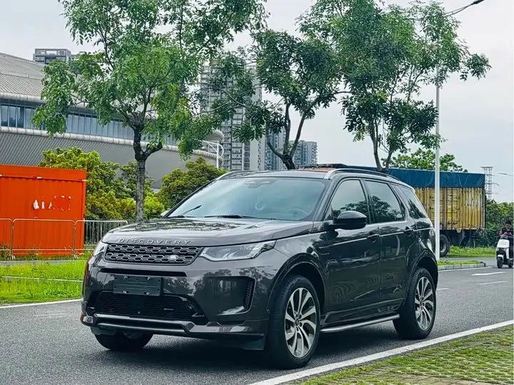 Land Rover Discovery Sport 2023, арт. CN-2942016 — фото 1