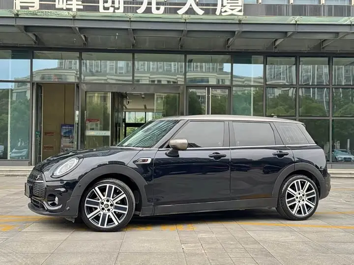 Mini Clubman 2022, арт. CN-2943744 — фото 1