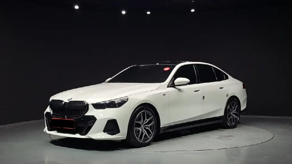 BMW 5 Series 2023, арт. KR-2947713 — фото 1