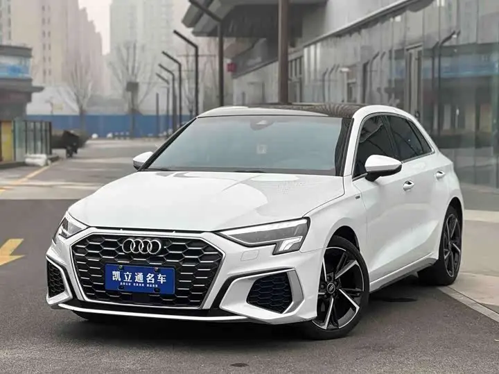 Audi A3 2022, арт. CN-2950373 — фото 1