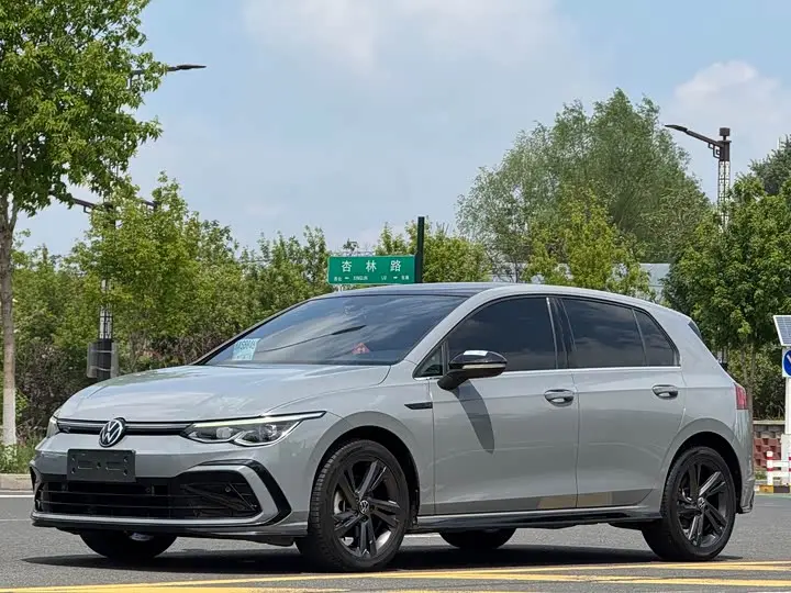 Volkswagen Golf 2021, арт. CN-2950813 — фото 1