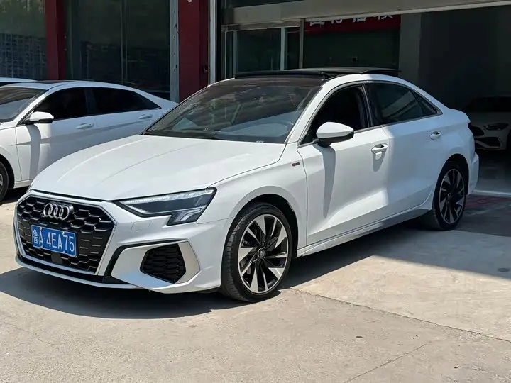 Audi A3 2024, арт. CN-2954656 — фото 1