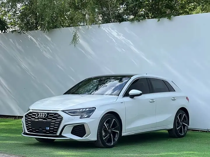 Audi A3 2022, арт. CN-2965079 — фото 1