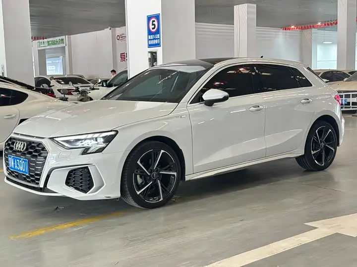 Audi A3 2023, арт. CN-2965761 — фото 1