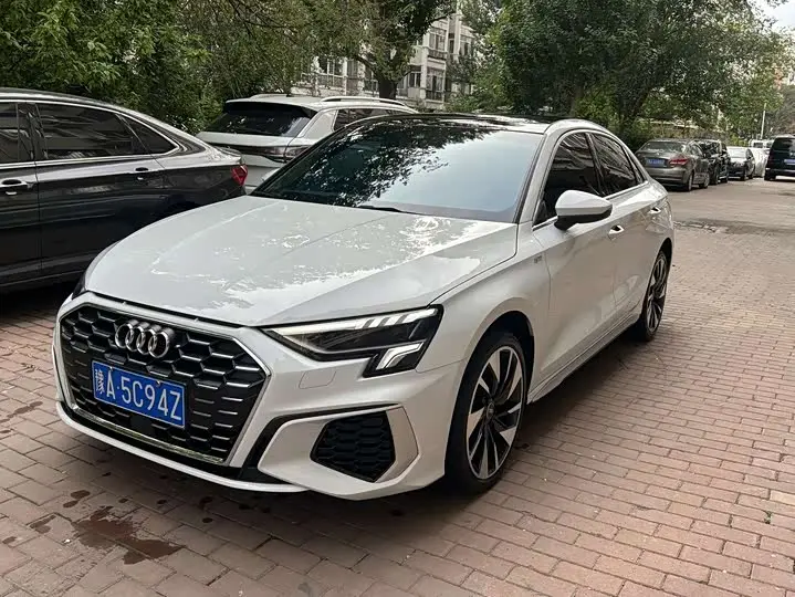 Audi A3 2023, арт. CN-2967621 — фото 1