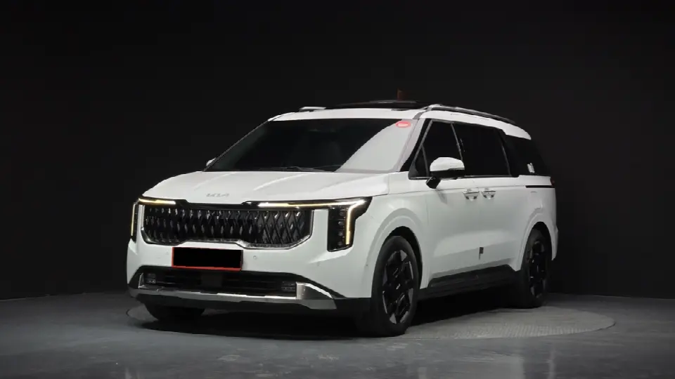 Kia Carnival 2023, арт. KR-2970873 — фото 1