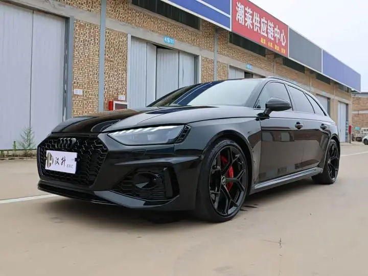Audi RS 4 2023, арт. CN-2971553 — фото 1