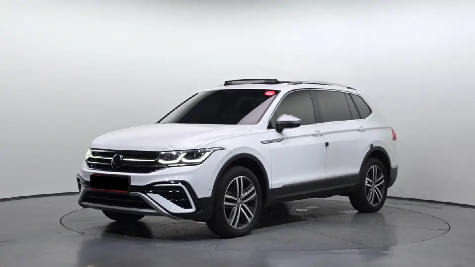 Volkswagen Tiguan 2018, арт. KR-2976134 — фото 1